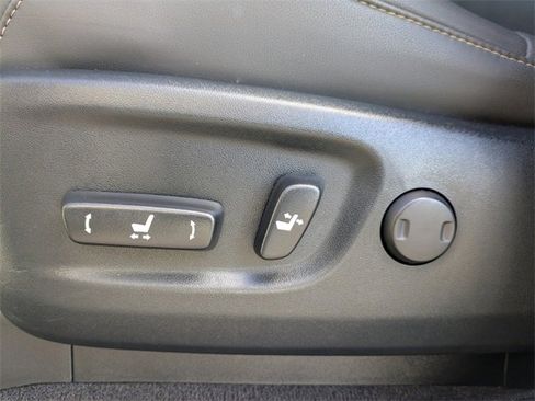 Used 2023 Lexus GX 460 Premium image 23