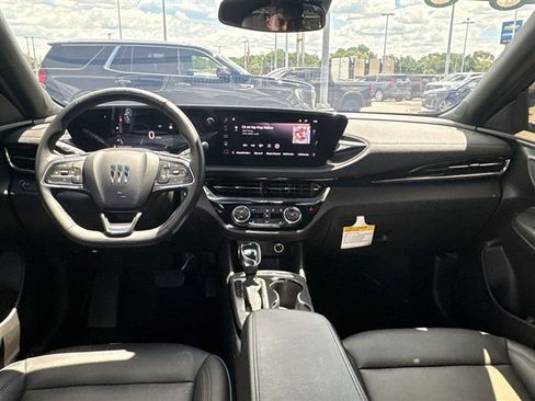 Used 2025 Buick Envista Sport Touring w/ Convenience I Package FWD image 19