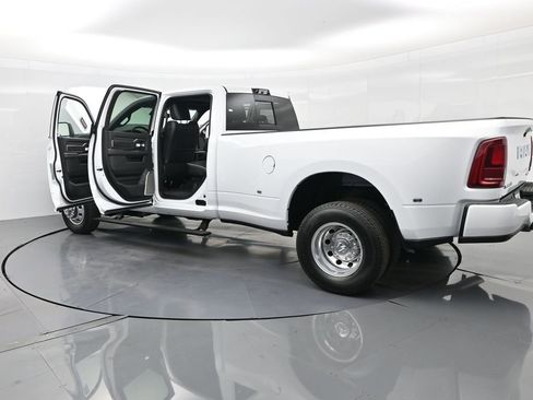 New 2026 RAM 3500 Laramie image 36