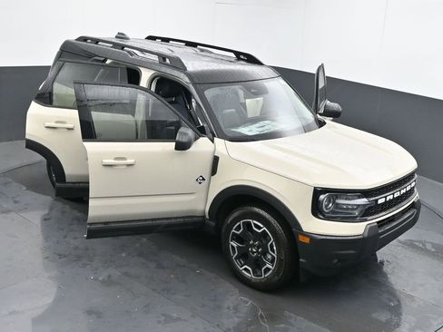 New 2025 Ford Bronco Sport Outer Banks image 59