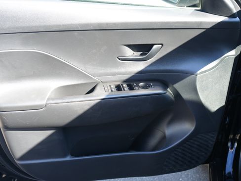 Used 2024 Hyundai Kona SEL AWD/4WD image 14