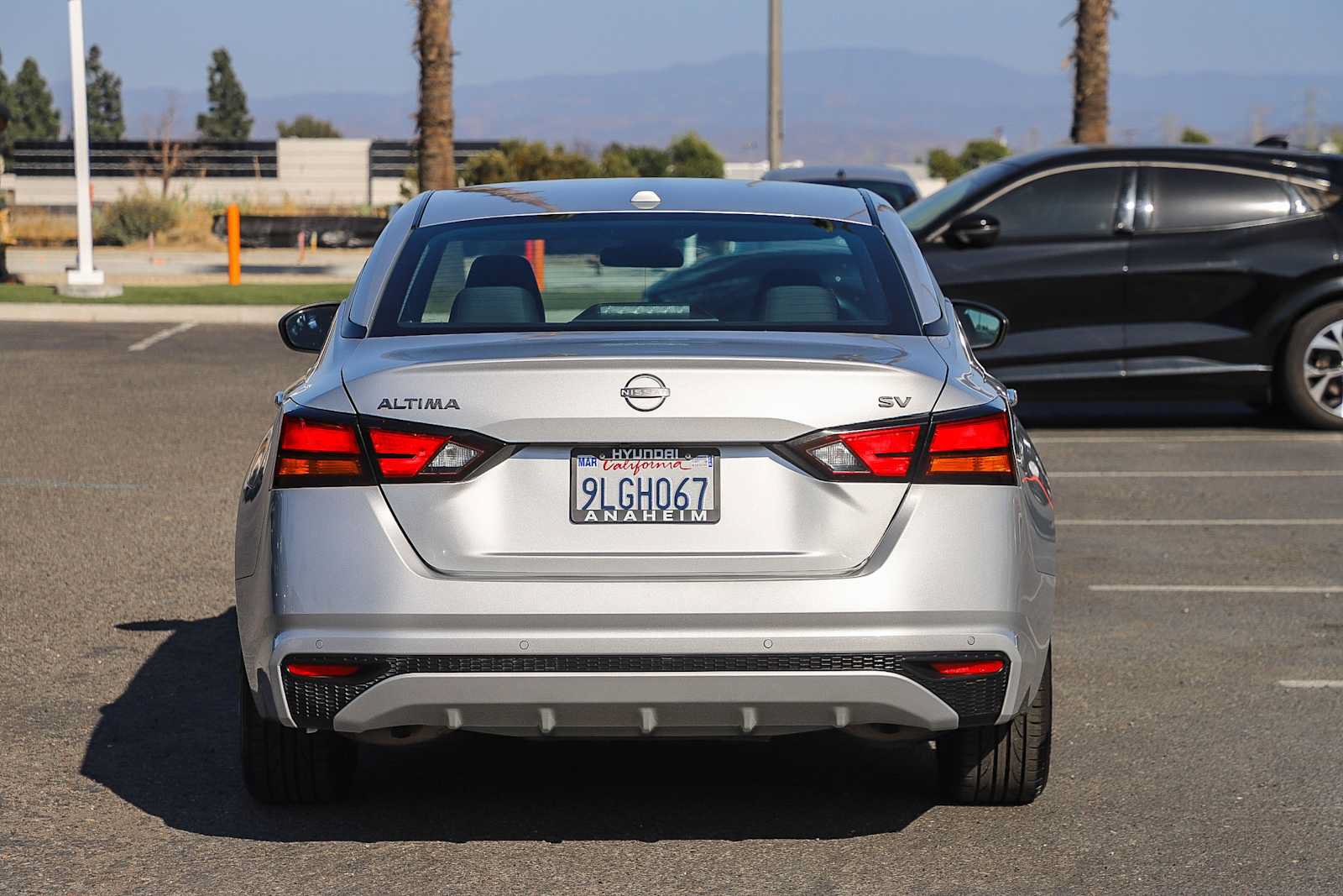 Used 2024 Nissan Altima 2.5 SV FWD image 8