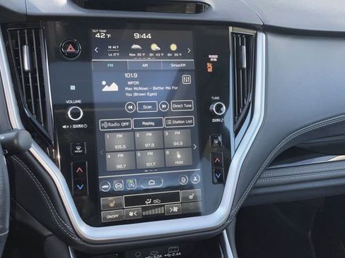 Used 2023 Subaru Outback Limited image 13