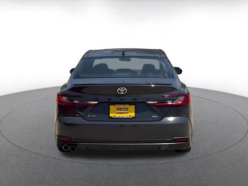 Used 2026 Toyota Camry SE FWD image 12