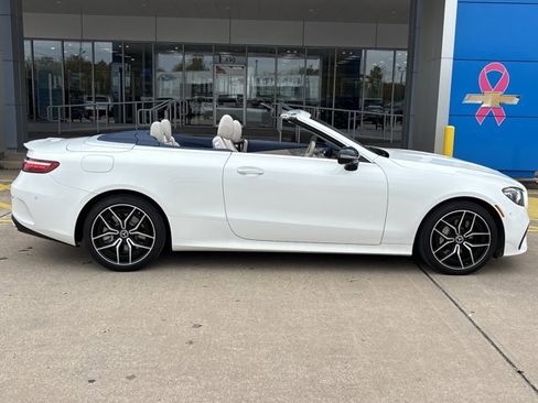 Used 2023 Mercedes-Benz E 450 4MATIC Cabriolet image 2