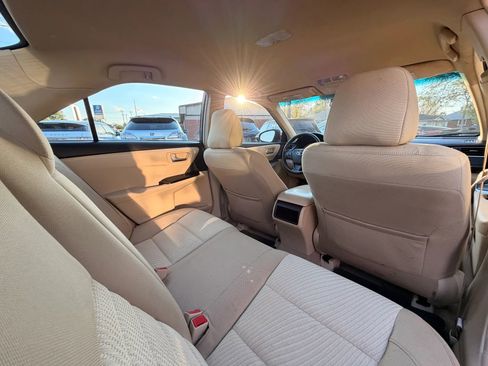 Used 2017 Toyota Camry LE FWD image 23