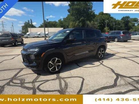 Certified 2023 Chevrolet TrailBlazer RS w/ Sun and Liftgate Package AWD/4WD image 4