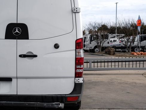 Used 2015 Mercedes-Benz Sprinter 3500 w/ High Idle Fixed Package image 45