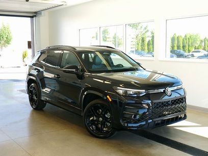 New 2025 Volkswagen Tiguan SE R-Line