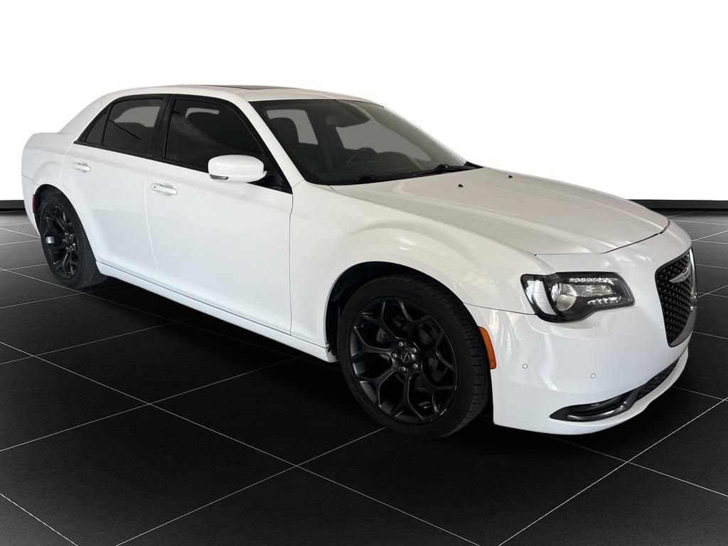 Used 2019 Chrysler 300 S w/ 300S Premium Group 2 RWD image 7