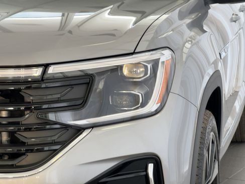 New 2026 Volkswagen Atlas SEL Premium R-Line AWD/4WD image 11