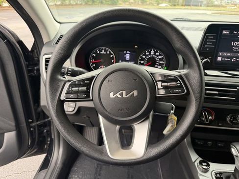 Certified 2023 Kia Seltos LX image 14