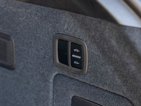 New 2025 Porsche Cayenne Turbo image 47