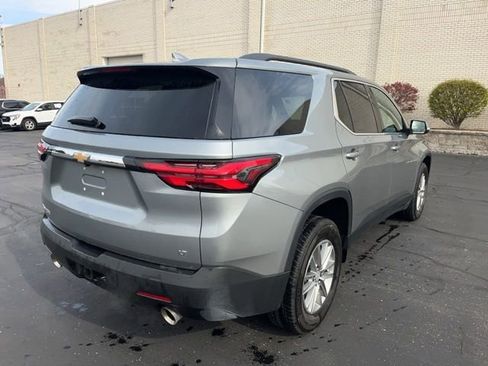 Used 2023 Chevrolet Traverse LT FWD image 6