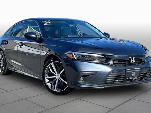 Used 2024 Honda Civic Touring image 3