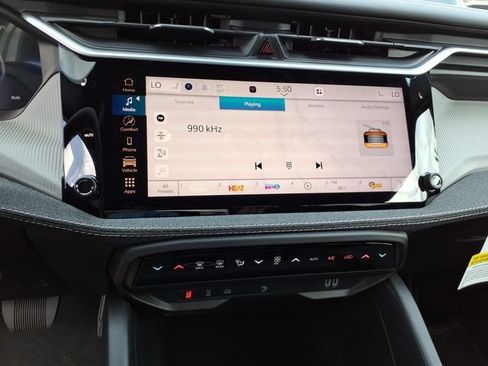 New 2026 Jeep Cherokee Laredo AWD/4WD image 10