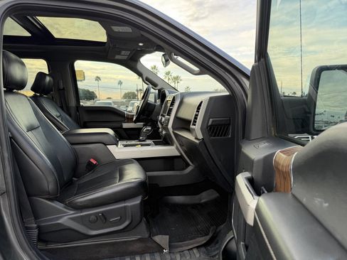 Used 2019 Ford F150 Lariat w/ Equipment Group 502A Luxury image 26