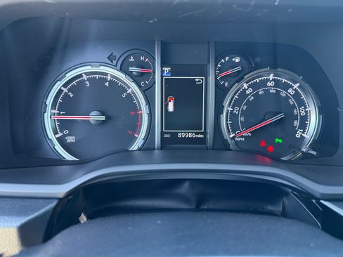 Used 2023 Toyota 4Runner Limited AWD/4WD image 16