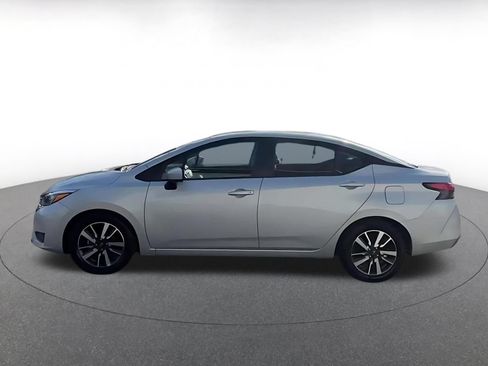 Used 2025 Nissan Versa SV FWD image 9