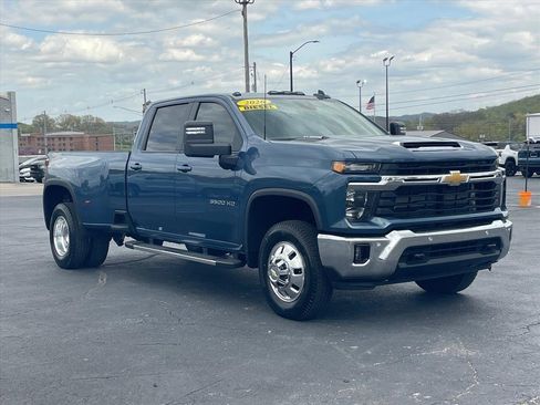 New 2026 Chevrolet Silverado 3500 LT w/ All Star Edition AWD/4WD image 1