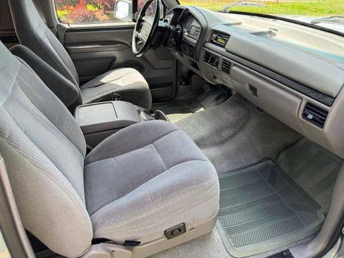Used 1996 Ford Bronco XLT image 9