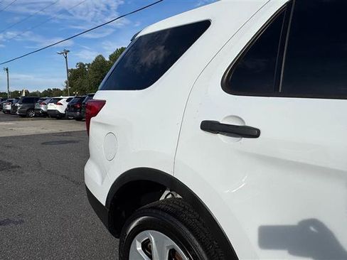 Used 2016 Ford Explorer 4WD Police Interceptor image 22