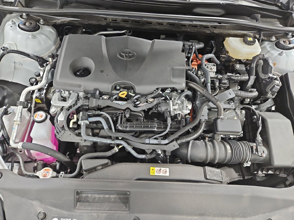 Used 2025 Toyota Camry SE FWD image 20