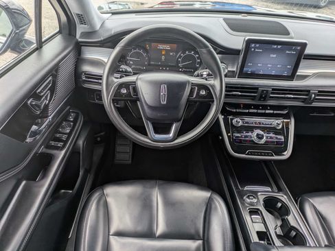 Used 2021 Lincoln Corsair FWD w/ Rear Removable Package Tray image 18