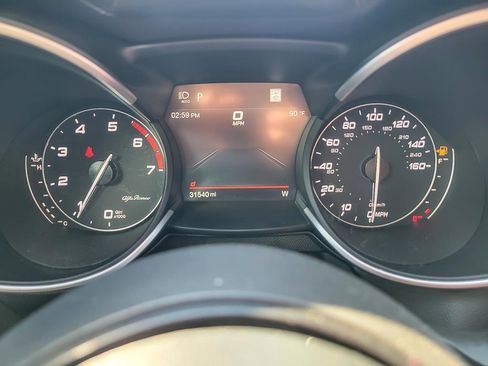 Used 2022 Alfa Romeo Stelvio Veloce image 14