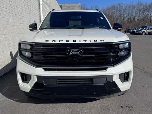New 2026 Ford Expedition Platinum w/ Stealth Performance Package AWD/4WD image 3