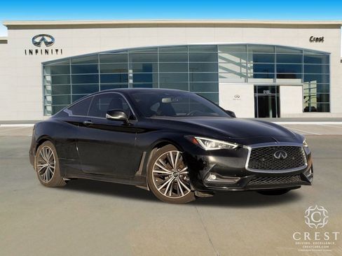 Used 2022 INFINITI Q60 3.0t Luxe w/ Essential Package image 2