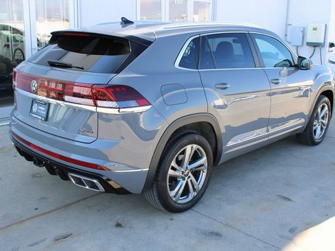 Certified 2024 Volkswagen Atlas Cross Sport SEL R-Line image 6