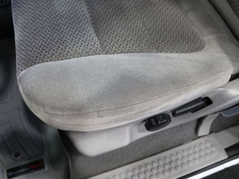 Used 2001 Ford F350 XLT image 66