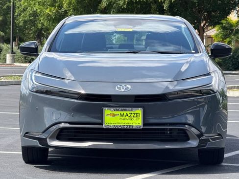 Used 2025 Toyota Prius XLE FWD image 7