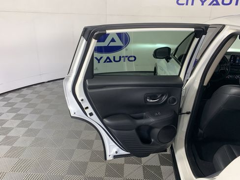 Used 2023 Honda HR-V EX-L image 31