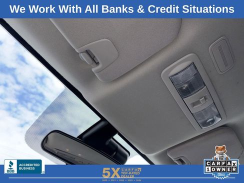 Used 2023 Nissan Titan SV image 25