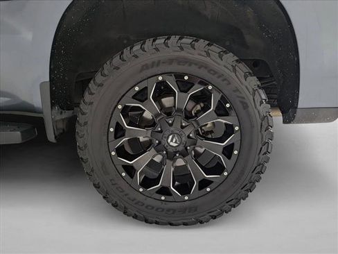 Used 2019 Chevrolet Silverado 1500 LTZ AWD/4WD image 18