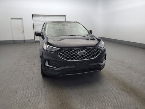 Used 2023 Ford Edge SEL image 14