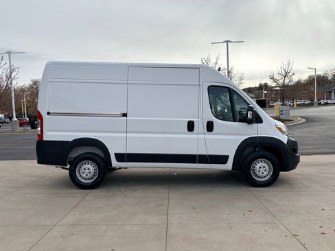 New 2026 RAM ProMaster 1500 w/ Convenience Group image 7