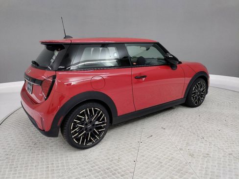 Used 2025 MINI Cooper S image 6