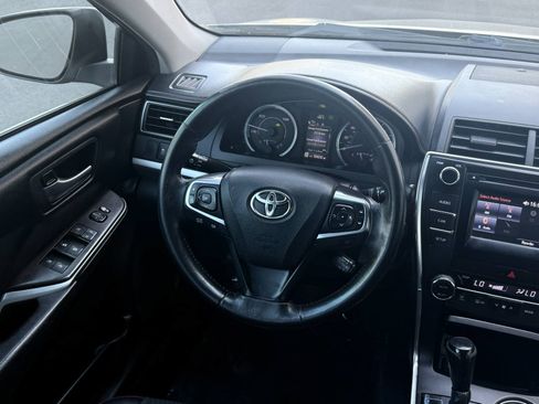 Used 2015 Toyota Camry SE FWD image 36