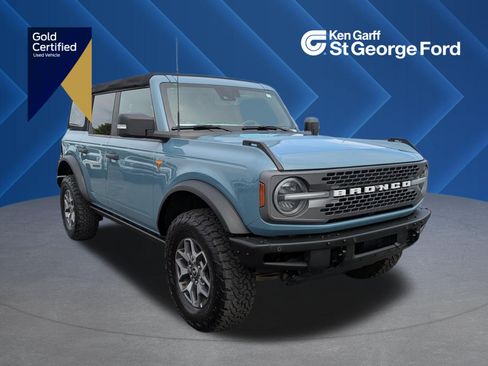 Certified 2023 Ford Bronco Badlands AWD/4WD image 1