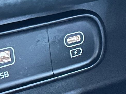 Used 2024 Kia Seltos X-Line image 28