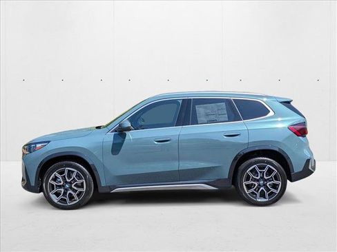 Used 2025 BMW X1 xDrive28i w/ Technology Package image 9