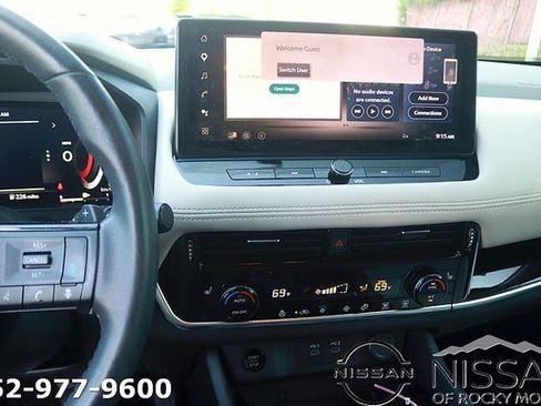 Certified 2024 Nissan Rogue SL FWD image 20