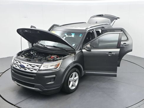 Used 2019 Ford Explorer XLT FWD image 40