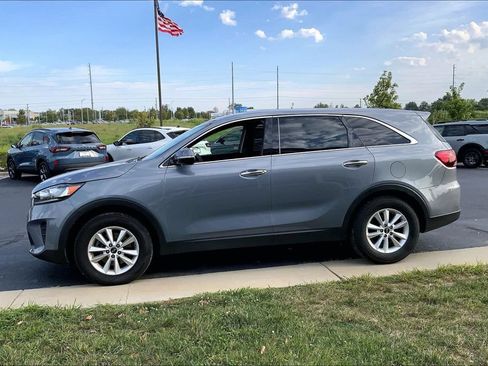 Used 2019 Kia Sorento L FWD image 12