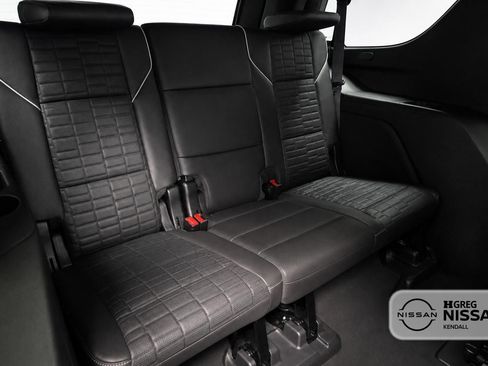 Used 2022 Cadillac Escalade Sport Platinum AWD/4WD image 14
