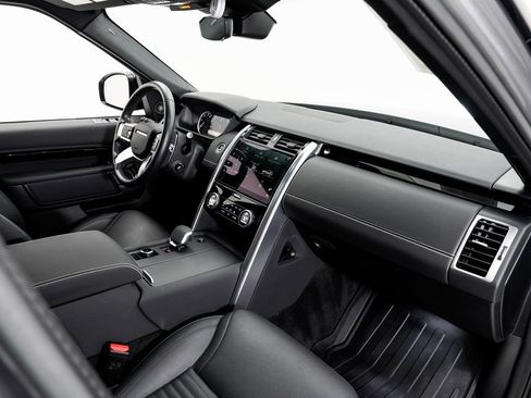 Used 2023 Land Rover Discovery S R-Dynamic image 21