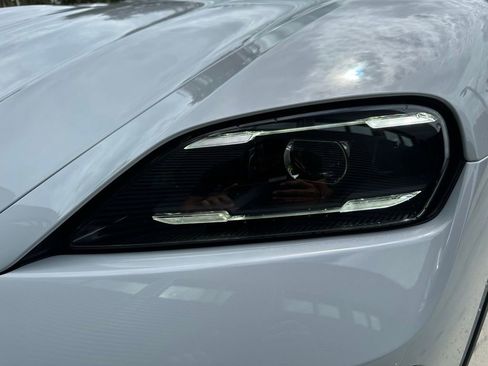 Used 2025 Porsche Taycan 4 Cross Turismo image 29